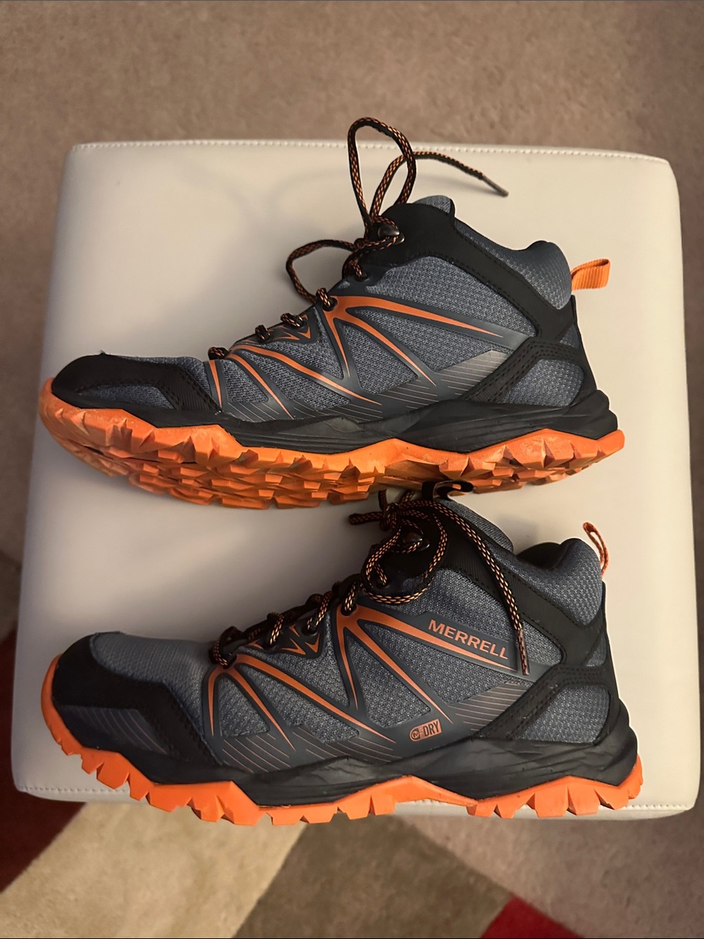 Men’s Merrell hiking boots - Picture 5 of 10